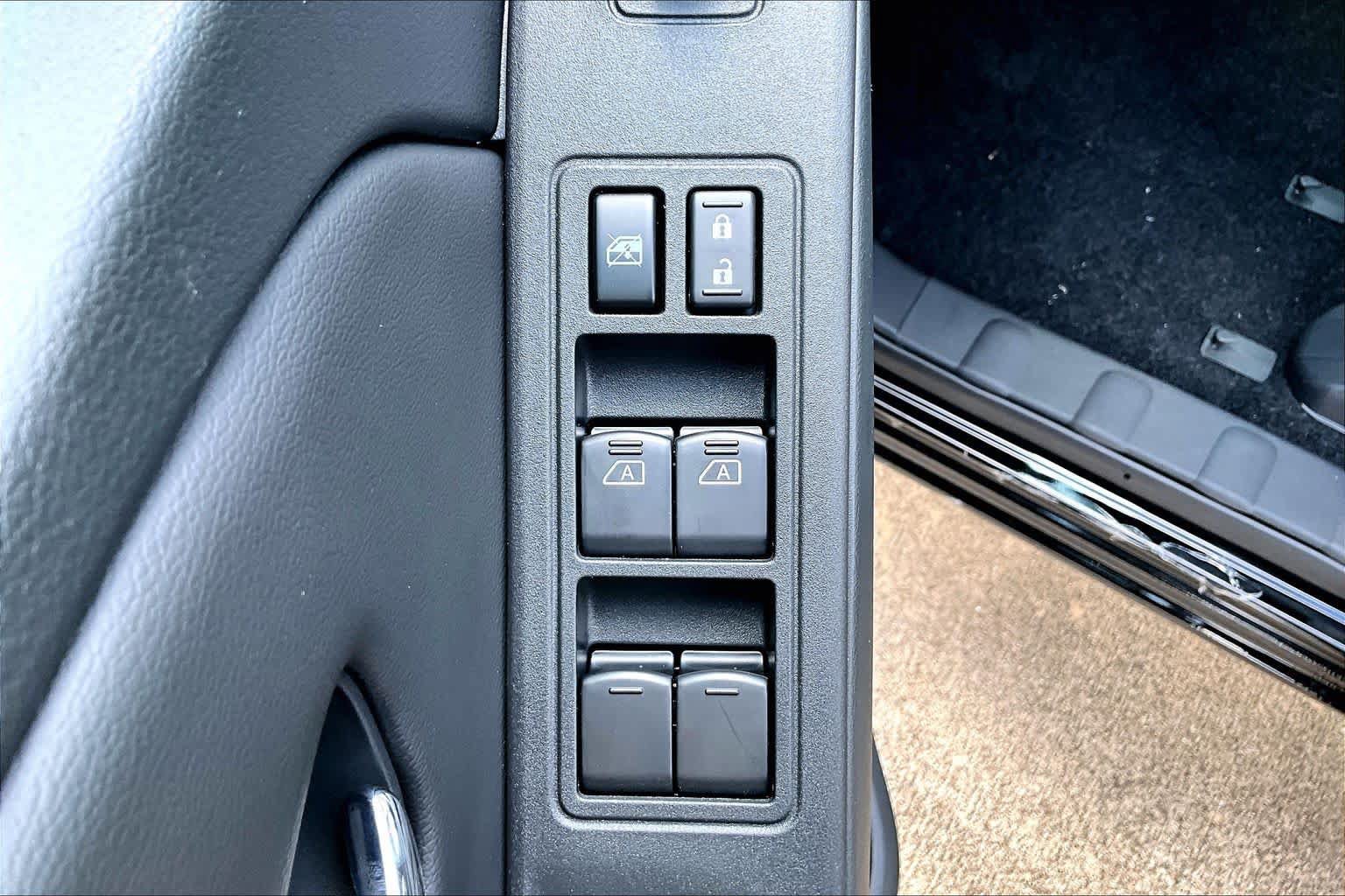 New 2027 Nissan Frontier SV RWD image 13