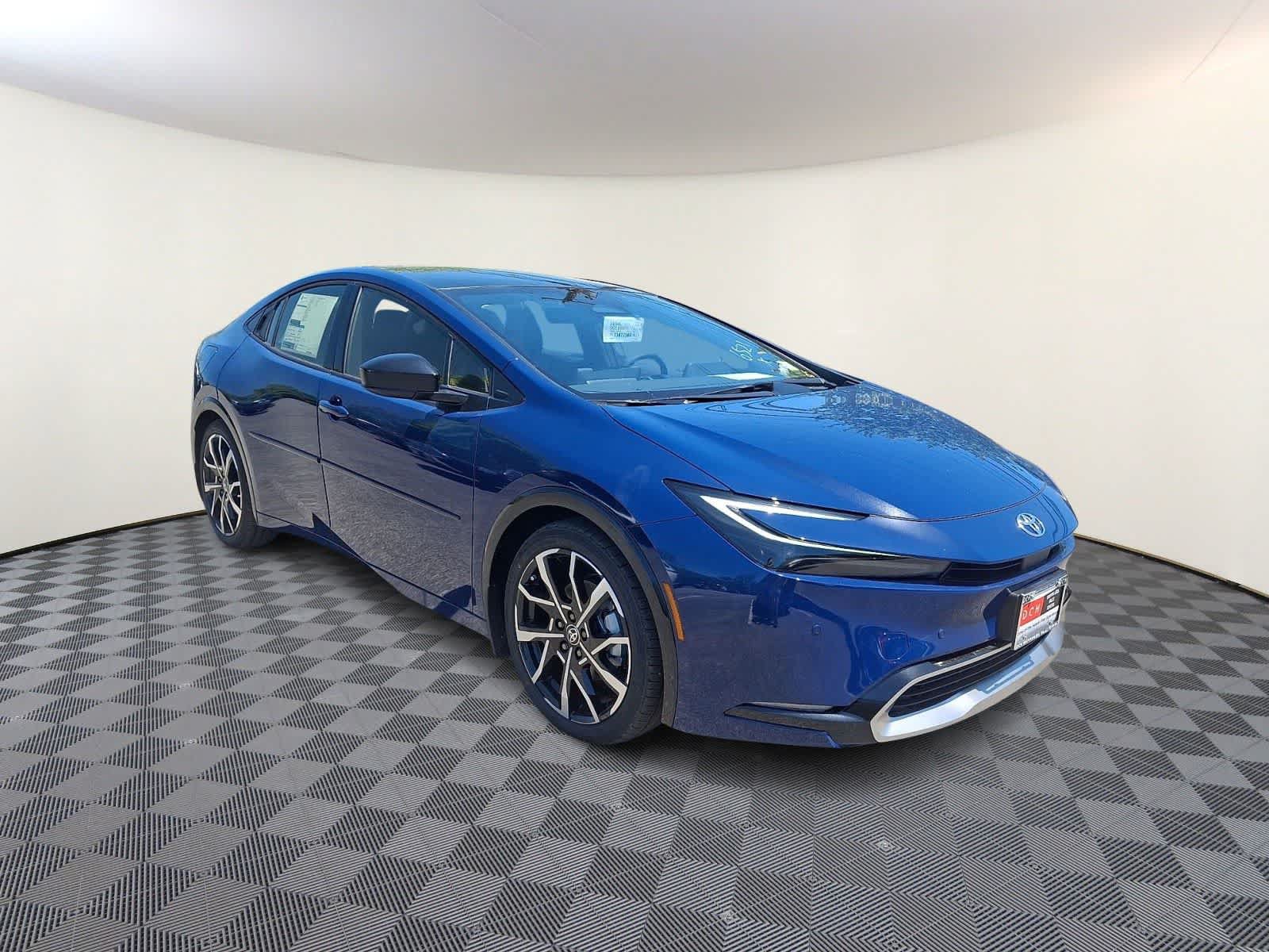 New 2026 Toyota Prius Plug-In Hybrid FWD image 3