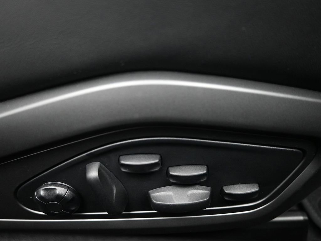 New 2026 Porsche 911 Carrera 4S image 13