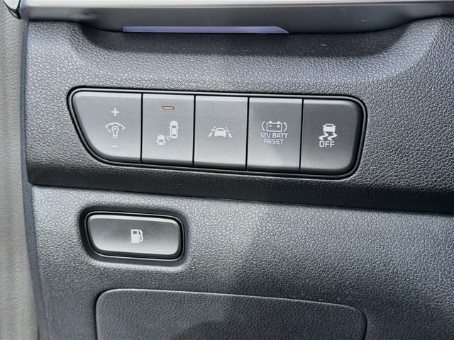 Used 2022 Kia Niro LXS FWD image 32