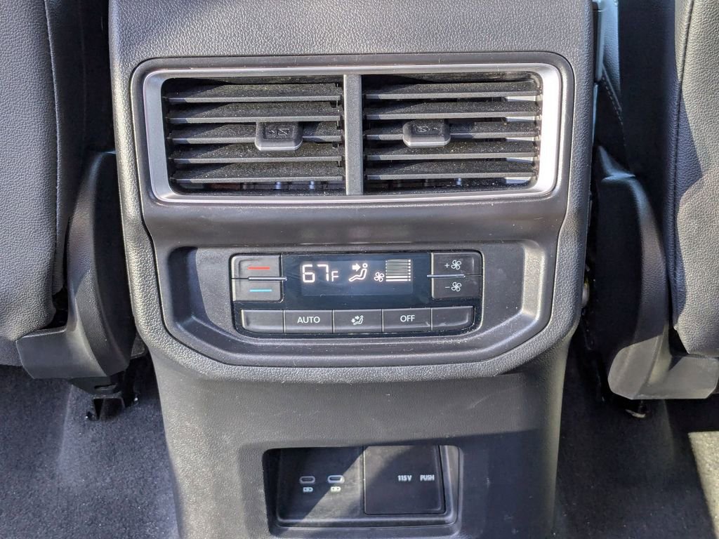 Used 2025 Volkswagen Atlas SE FWD image 28