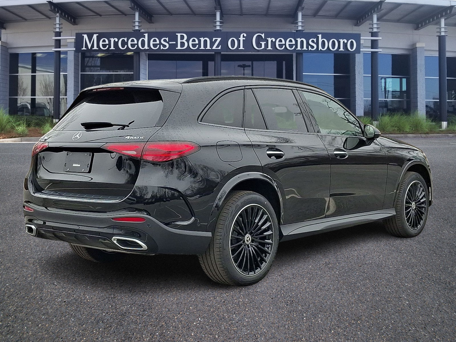 New 2026 Mercedes-Benz GLC 300 4MATIC image 3