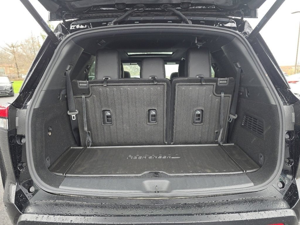 New 2026 Nissan Pathfinder Rock Creek w/ Rock Creek Premium Package AWD/4WD image 11