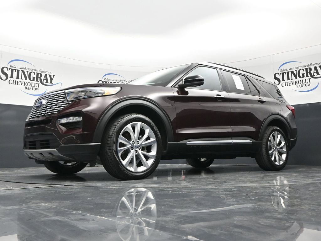 Used 2023 Ford Explorer Platinum w/ Equipment Group 601A AWD/4WD image 19