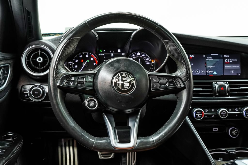 Used 2022 Alfa Romeo Giulia Ti w/ Active Assist Plus Package RWD image 23