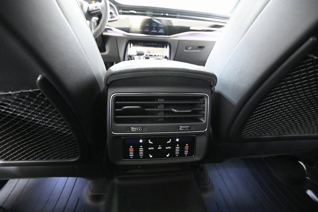 Used 2024 Audi RS Q8 AWD/4WD image 29