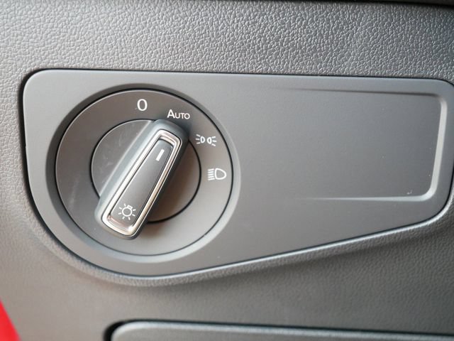 Certified 2024 Volkswagen Tiguan SE R-Line AWD/4WD image 23