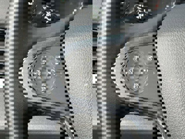 Used 2023 Chevrolet Traverse LT image 26