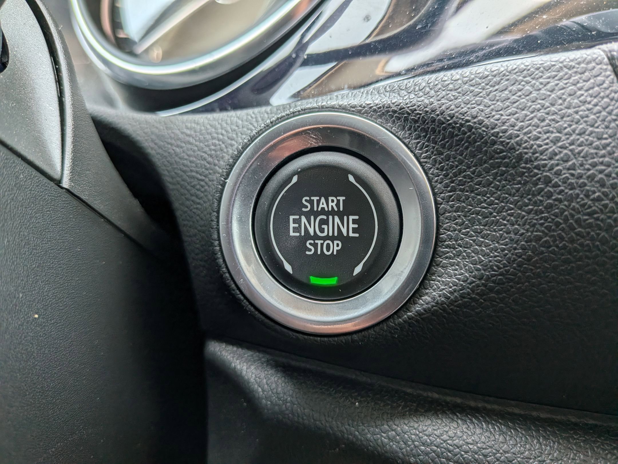 Certified 2020 Buick Encore GX Select w/ Experience Buick Package FWD image 16