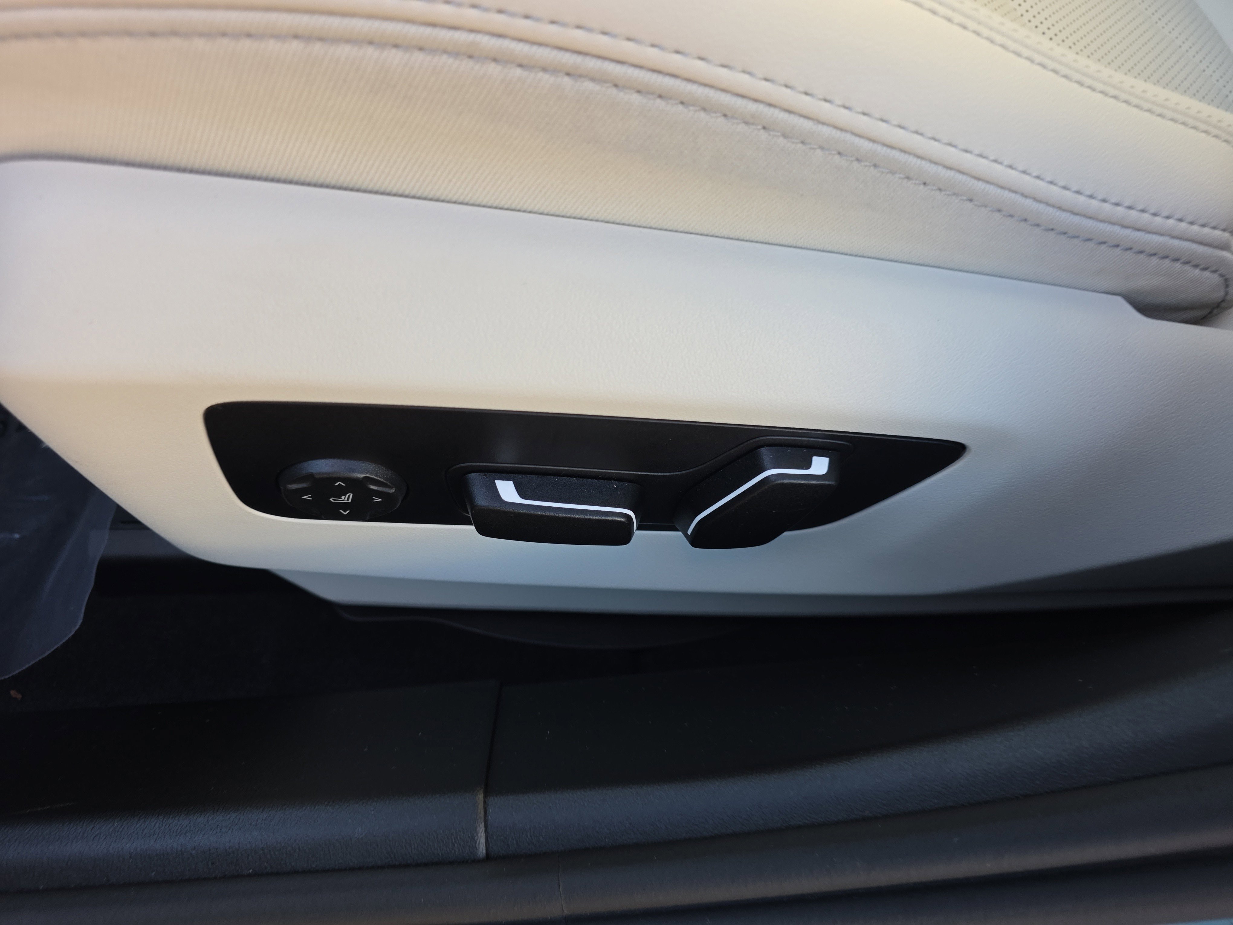 Used 2025 BMW 530i 530i image 19