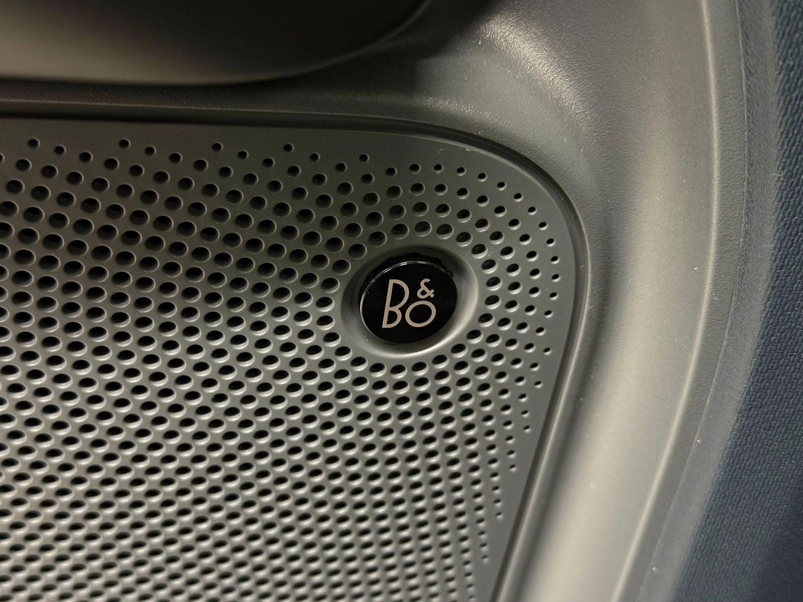 Used 2024 Ford Maverick Lariat w/ Black Appearance Package image 21