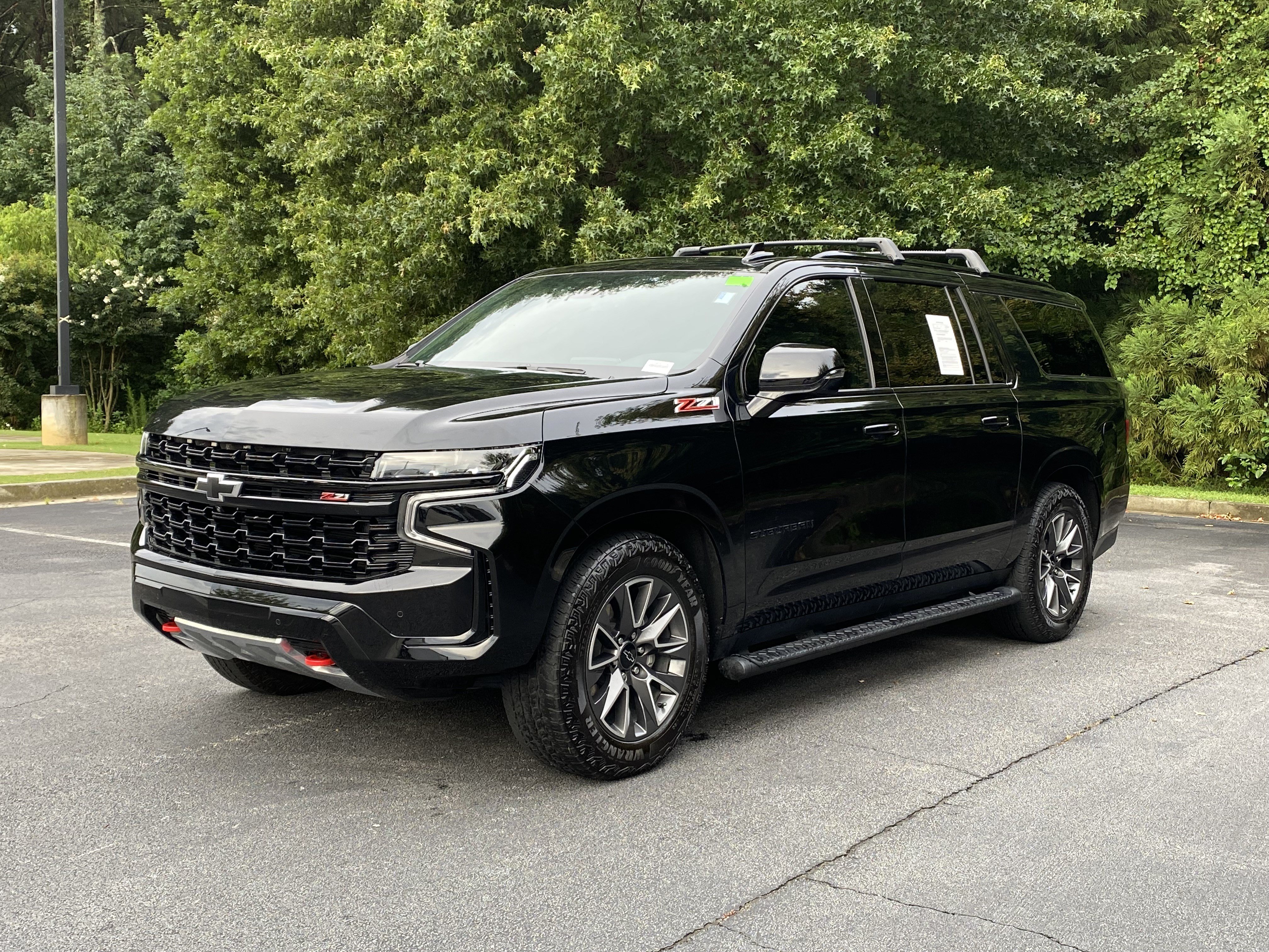 Used 2024 Chevrolet Suburban Z71 w/ Z71 Off-Road Package AWD/4WD image 5
