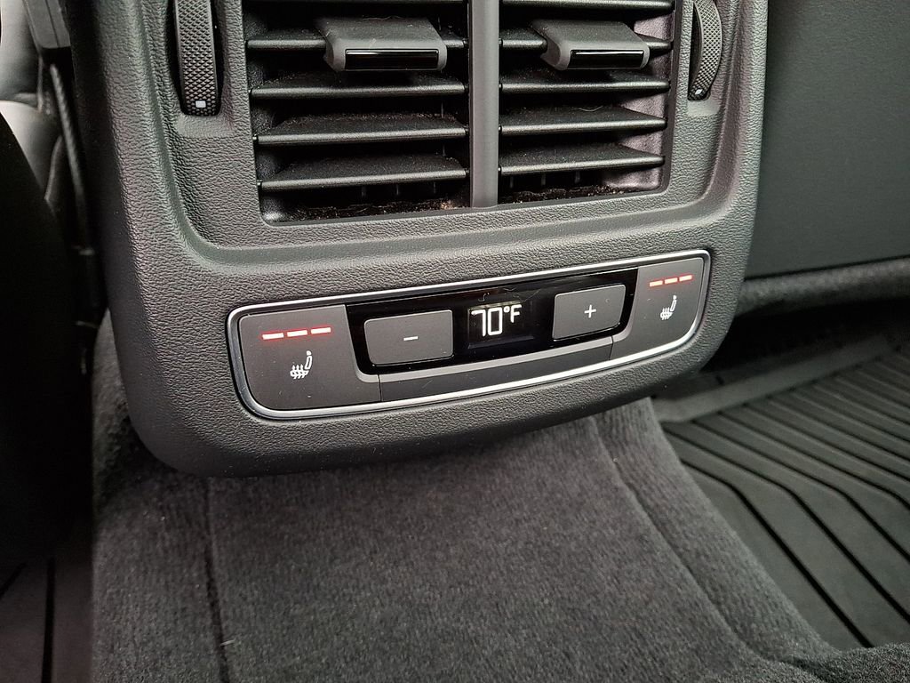 Used 2023 Audi e-tron GT Premium Plus w/ Performance Package image 11