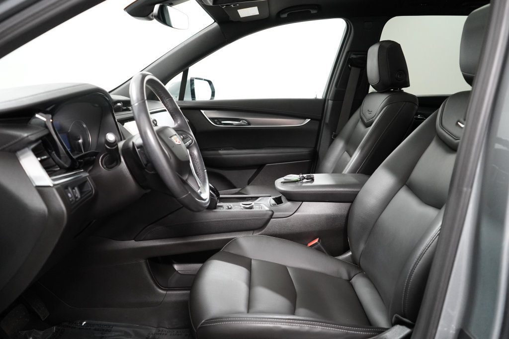 Used 2023 Cadillac XT6 Luxury AWD/4WD image 12