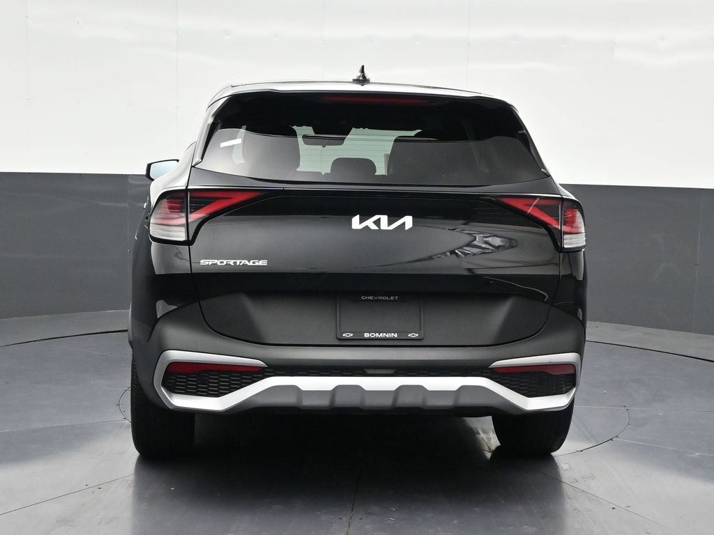 Used 2023 Kia Sportage EX image 4