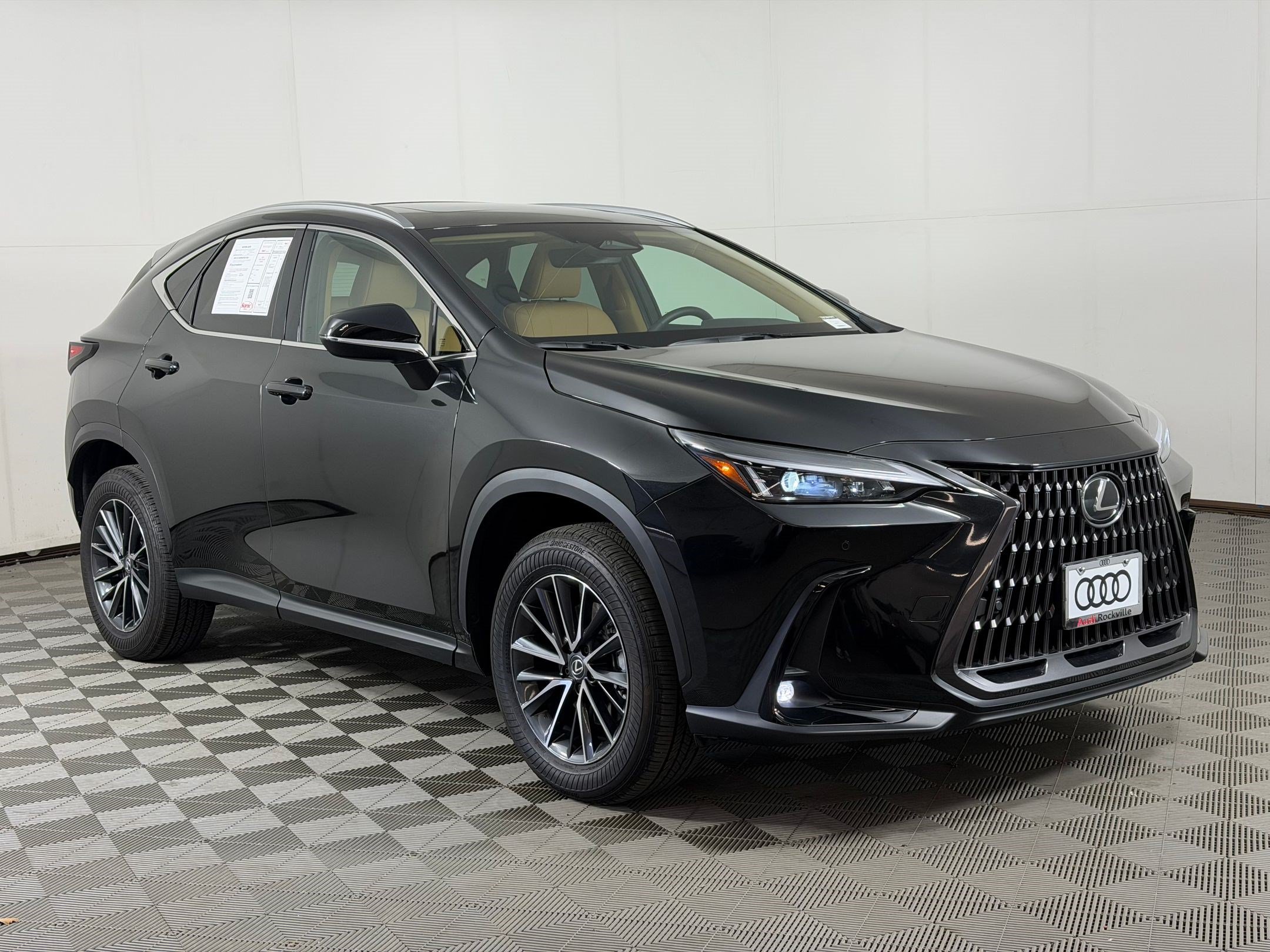 Used 2025 Lexus NX 350 AWD image 7