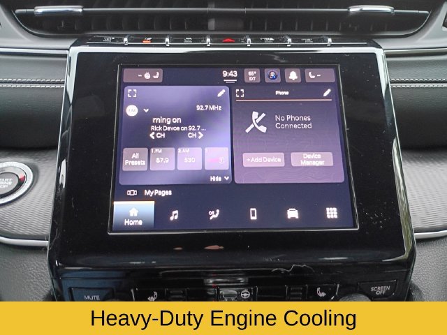 Used 2023 Jeep Grand Cherokee Laredo AWD/4WD image 15