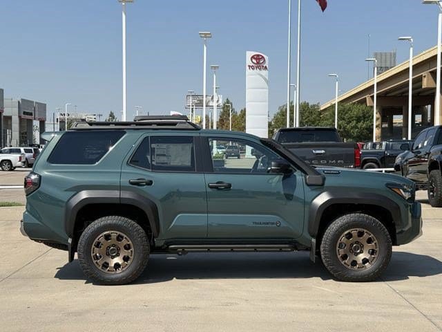 New 2026 Toyota 4Runner Trailhunter AWD/4WD image 3
