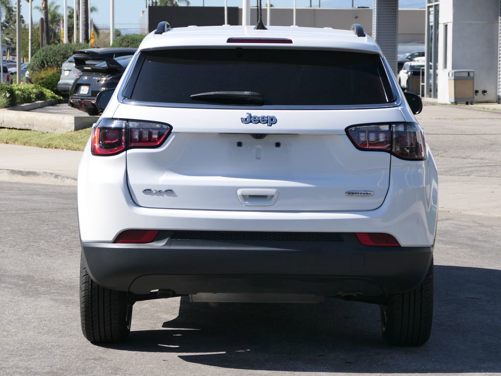 Used 2023 Jeep Compass Latitude image 4