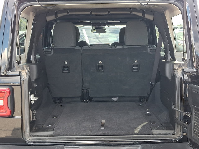 Used 2025 Jeep Wrangler Unlimited Rubicon AWD/4WD image 31
