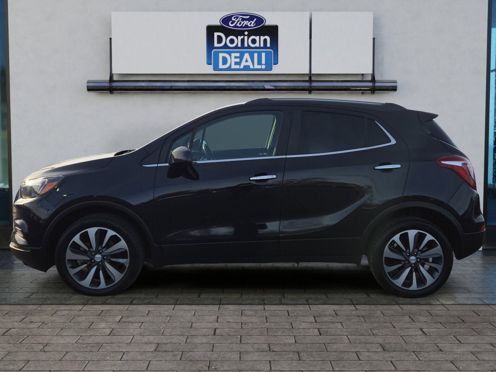 Used 2021 Buick Encore Preferred w/ Safety Package image 6