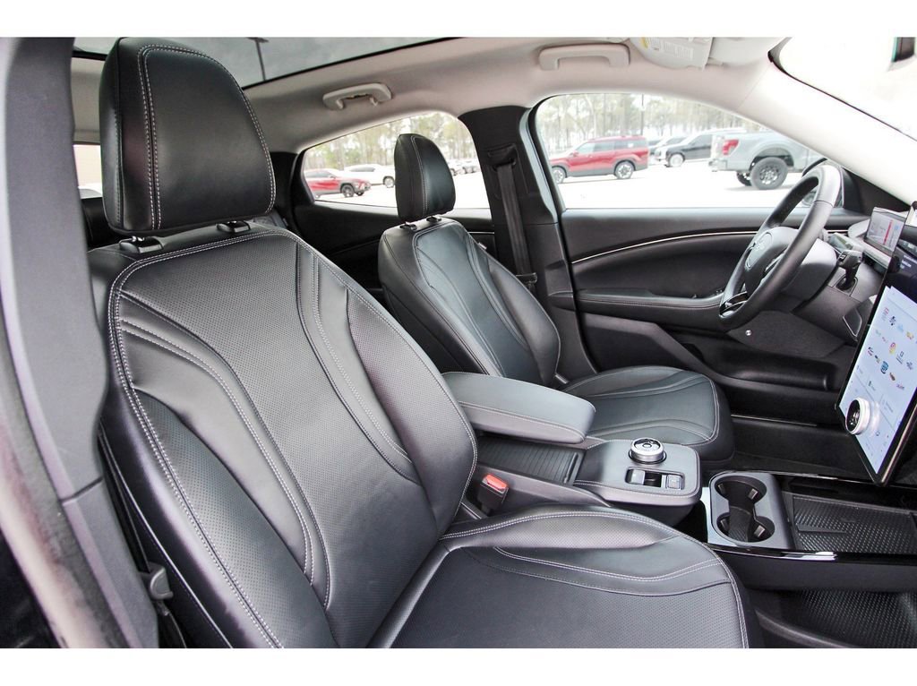 Used 2023 Ford Mustang Mach-E Premium image 28