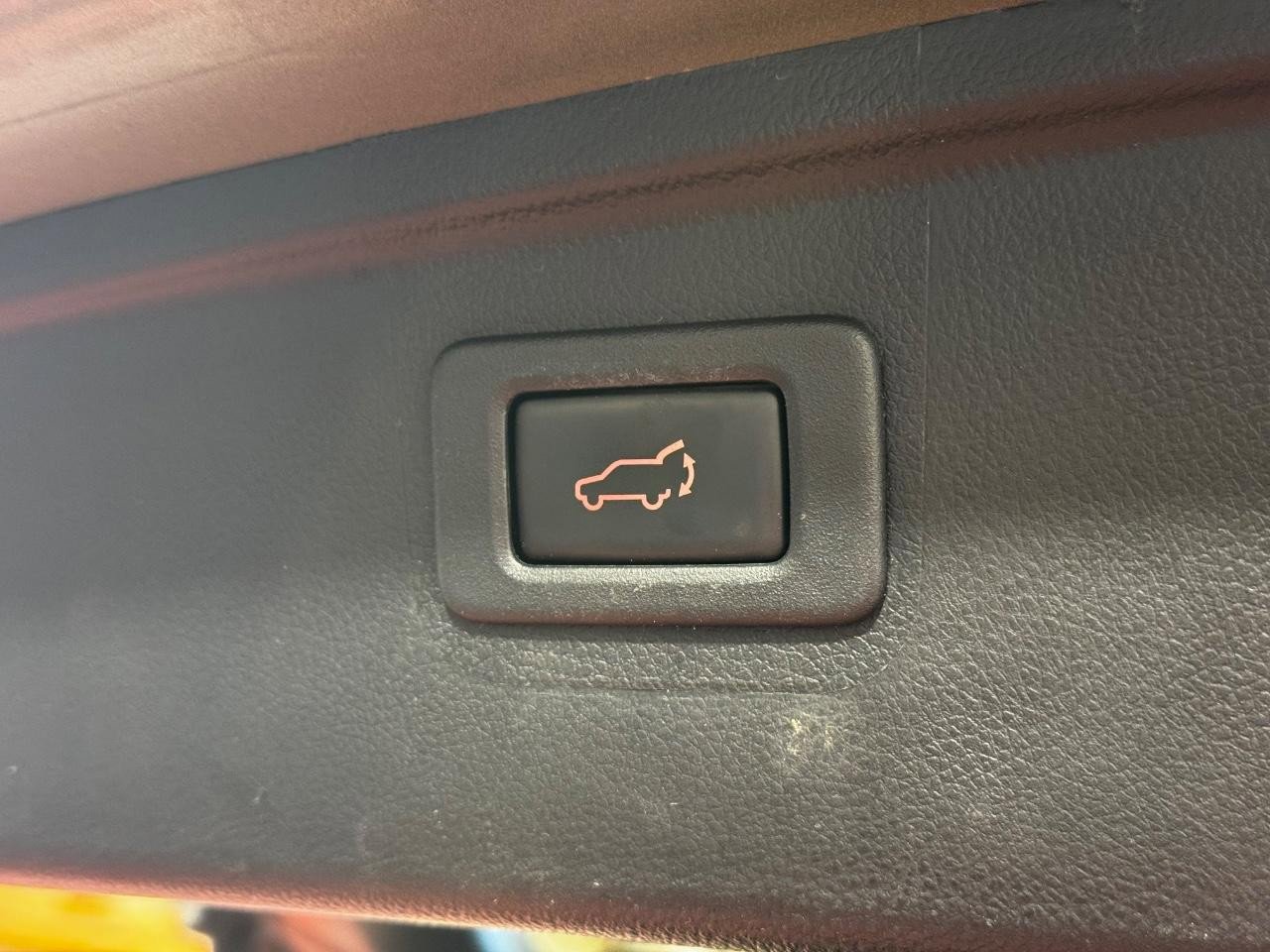 Used 2019 Subaru Outback 2.5i Premium AWD/4WD image 12
