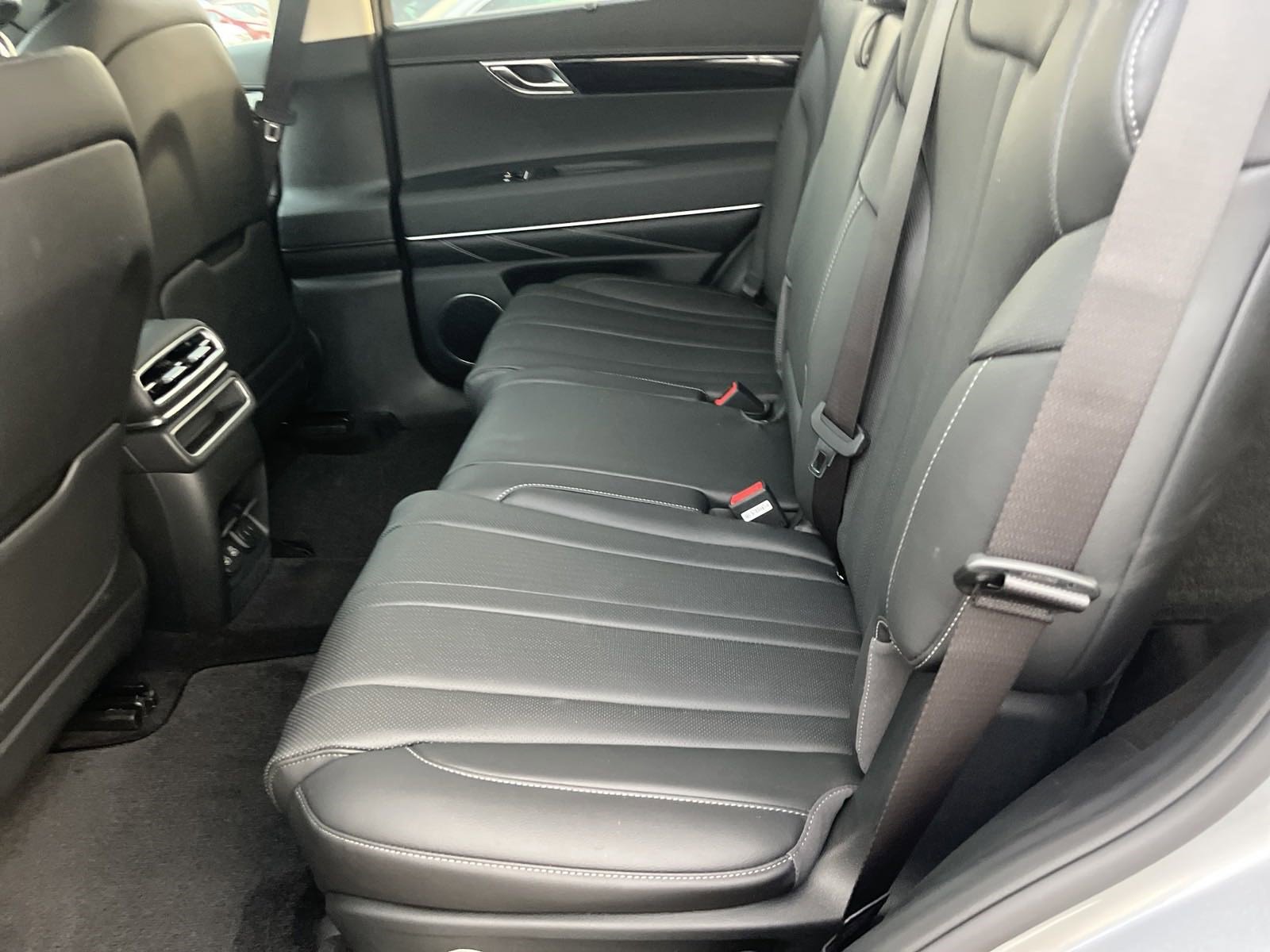 New 2025 Genesis GV80 2.5T image 6