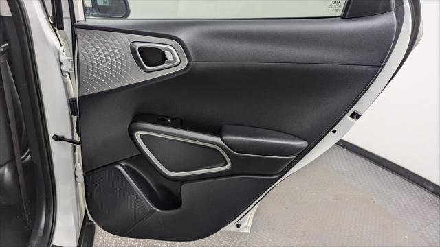 Used 2023 Kia Soul LX w/ Option Group 015 FWD image 22