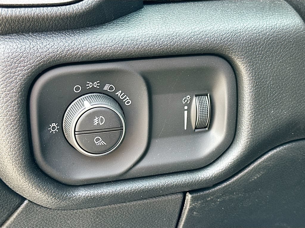 New 2026 RAM 2500 Warlock AWD/4WD image 15
