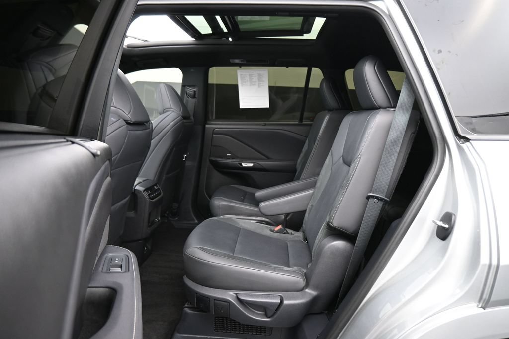 Used 2024 Lexus TX 500h AWD w/ Technology Package image 17