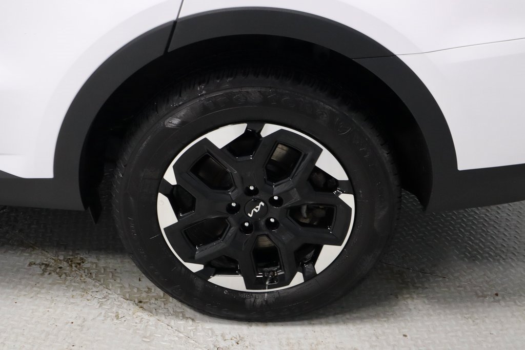 Used 2024 Kia Sorento S image 21