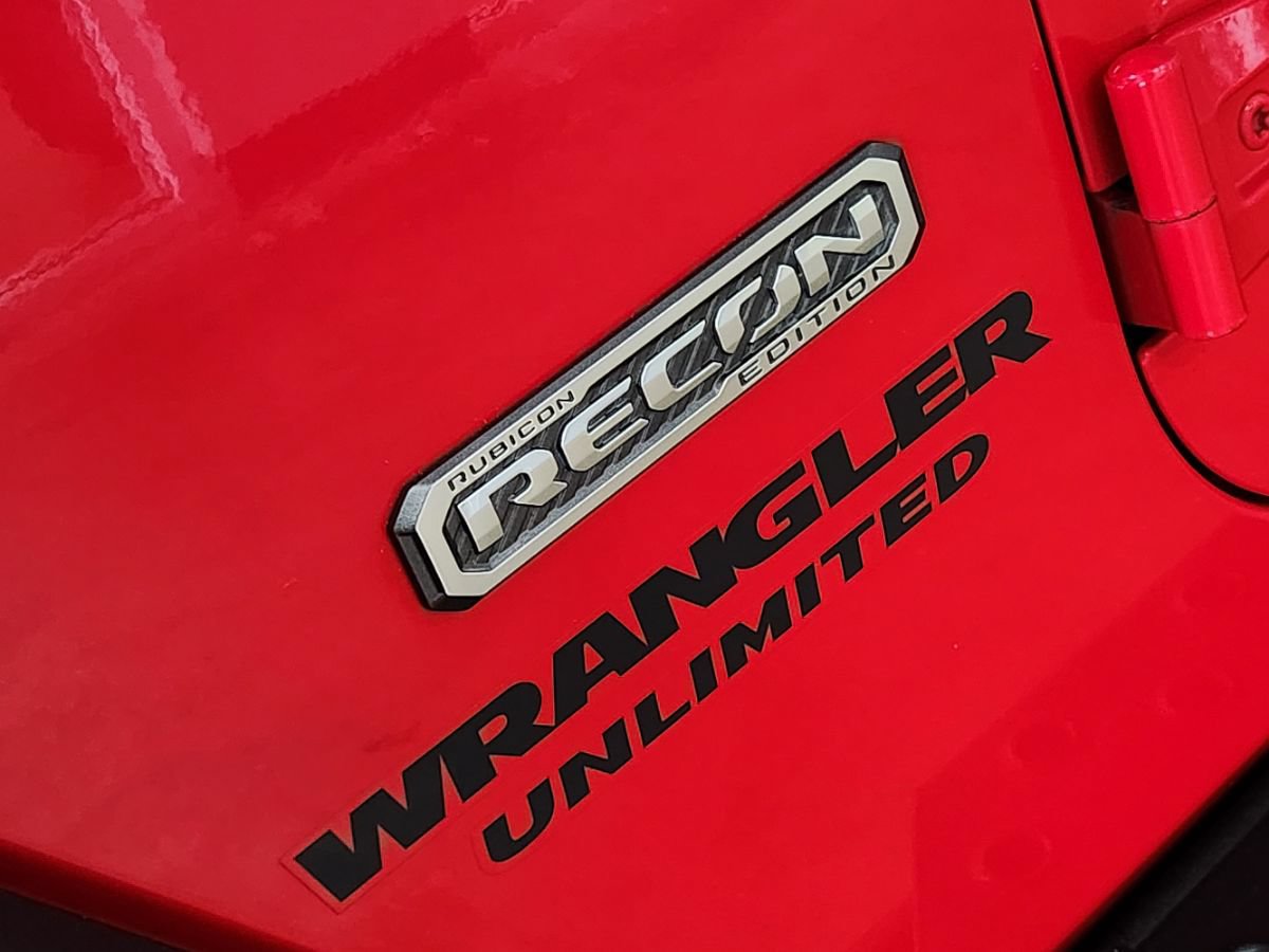 Used 2017 Jeep Wrangler Unlimited Rubicon AWD/4WD image 29