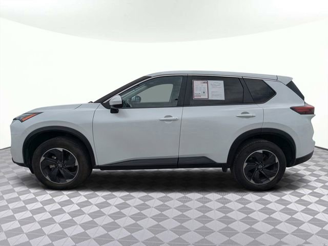 Used 2024 Nissan Rogue SV FWD image 6