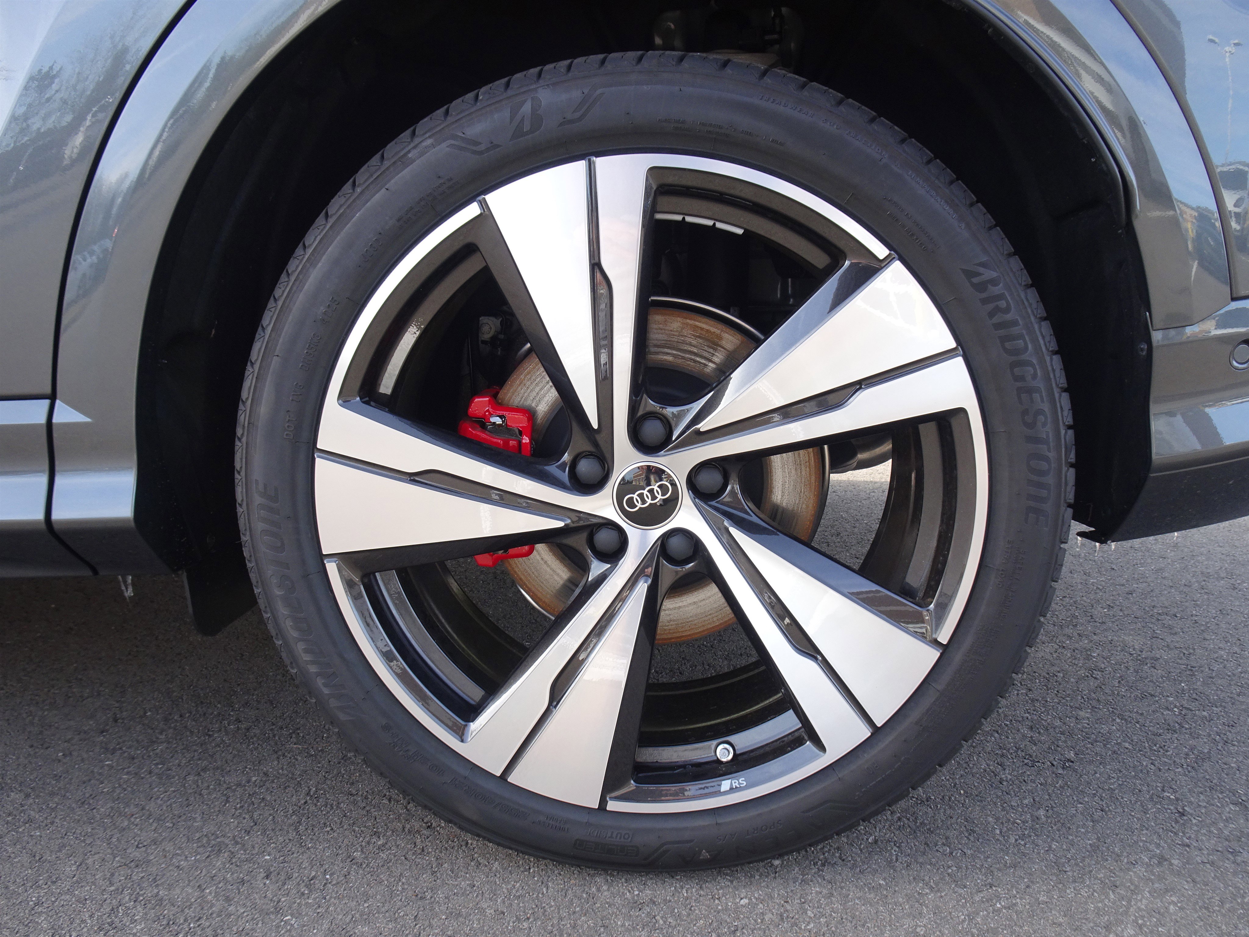 New 2025 Audi SQ5 Premium Plus image 13