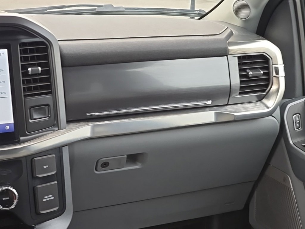 Used 2023 Ford F150 Lariat w/ Max Trailer Tow Package image 35