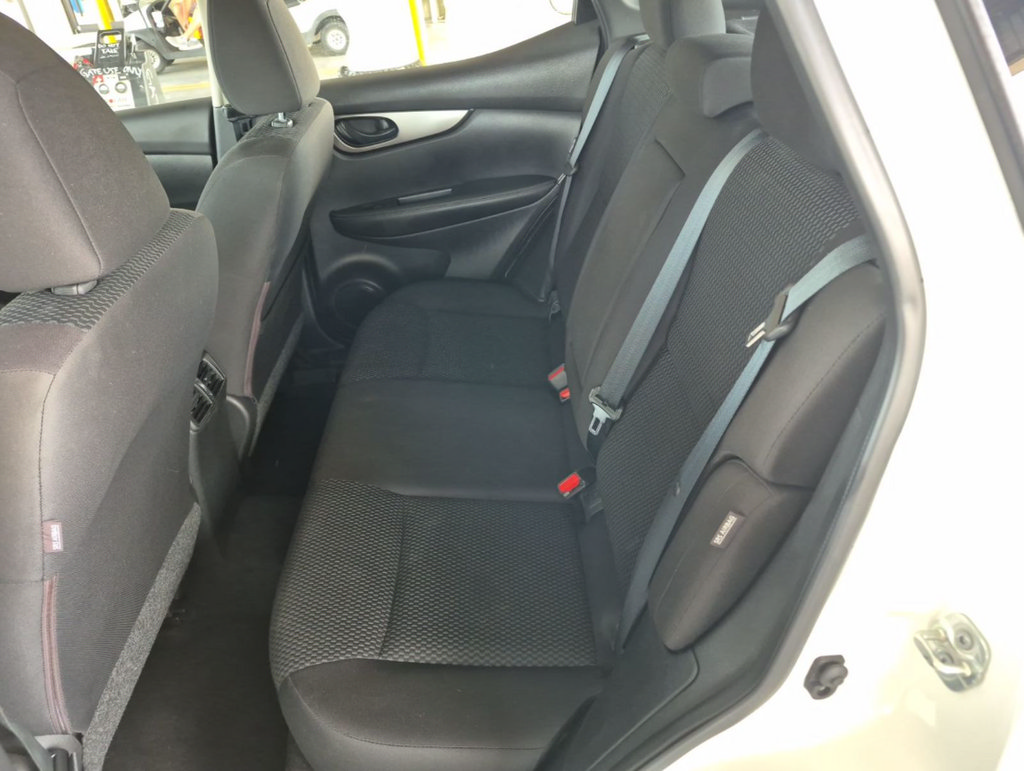 Used 2020 Nissan Rogue Sport S FWD image 8