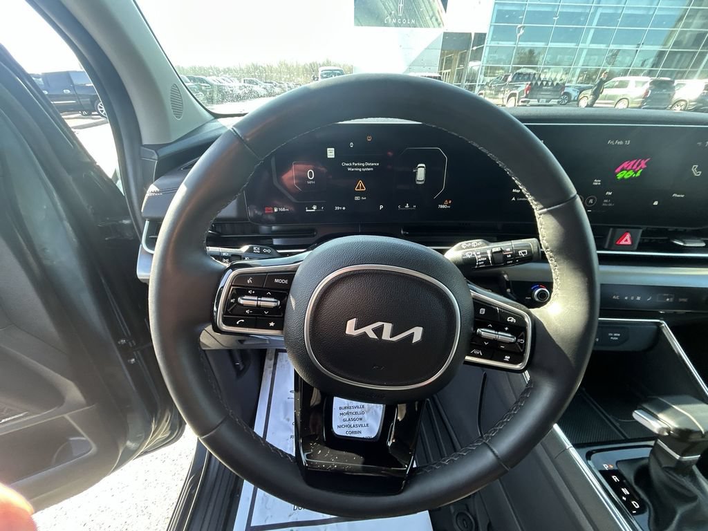 Used 2025 Kia Carnival SX Prestige FWD image 20