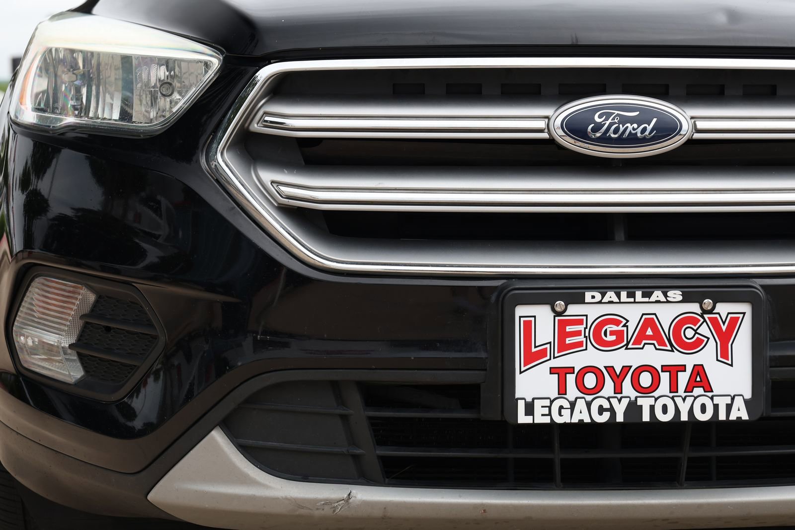 Used 2017 Ford Escape SE AWD/4WD image 9