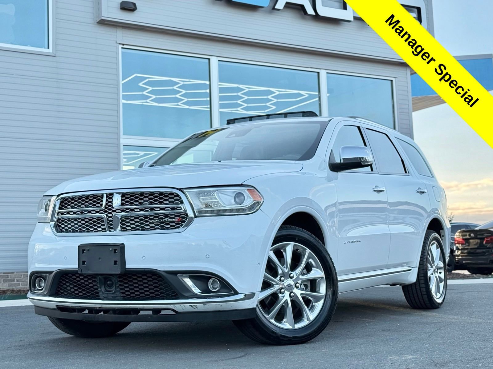 Used 2019 Dodge Durango Citadel w/ Technology Group AWD/4WD image 1