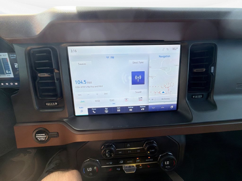 Used 2024 Ford Bronco Outer Banks AWD/4WD image 12