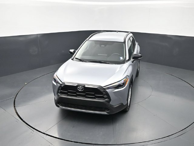 Used 2026 Toyota Corolla Cross LE FWD image 22