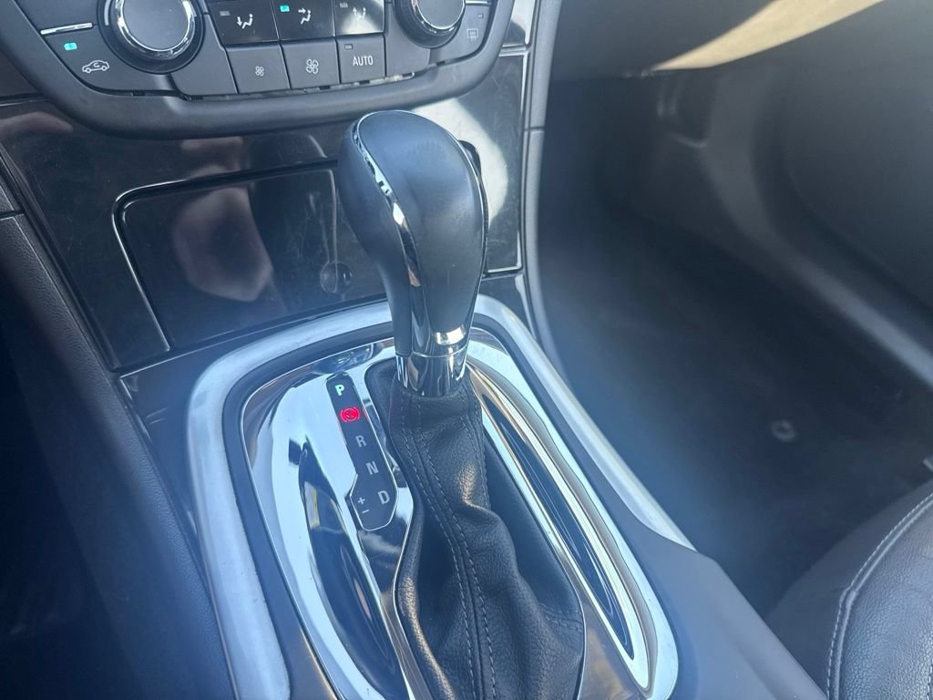 Used 2011 Buick Regal CXL w/ RL2 Preferred Equipment Group FWD image 28