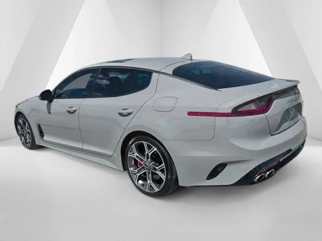 Used 2021 Kia Stinger GT2 AWD/4WD image 5