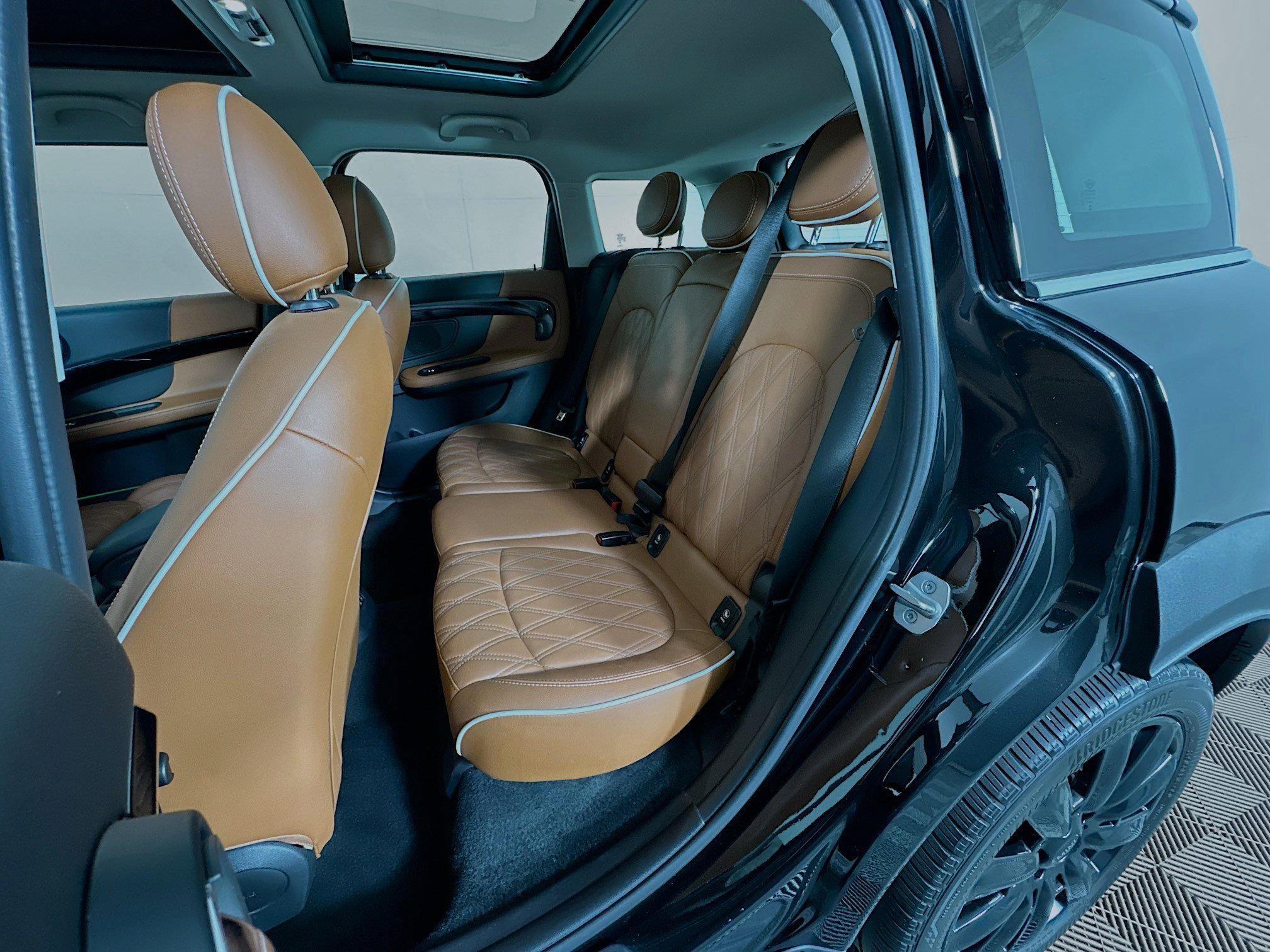 Used 2024 MINI Cooper Countryman S w/ Premium Package image 26