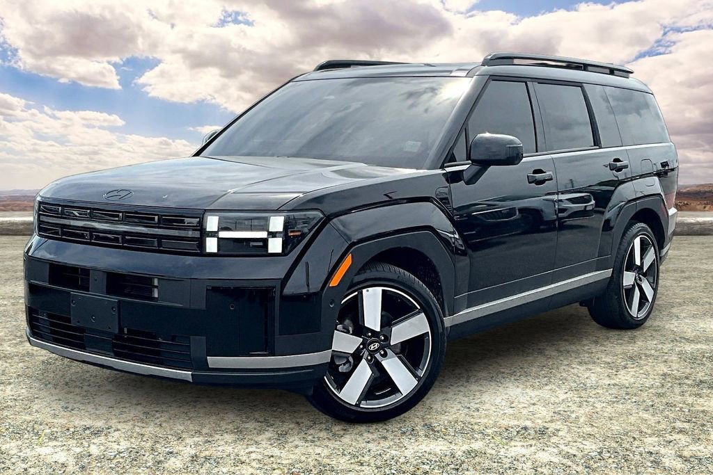 Used 2024 Hyundai Santa Fe Limited image 3