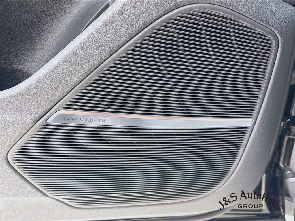 Used 2024 Audi Q8 Premium Plus w/ Premium Plus Package image 24