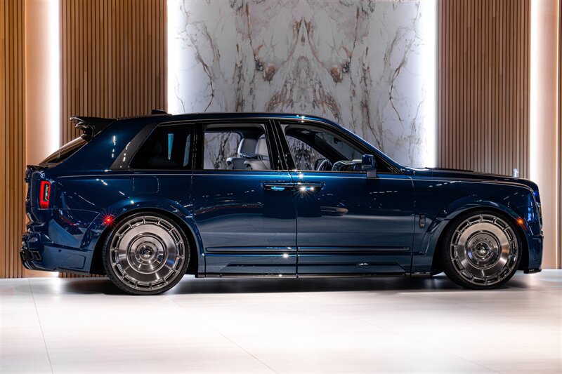 Used 2026 Rolls-Royce Cullinan AWD/4WD image 5