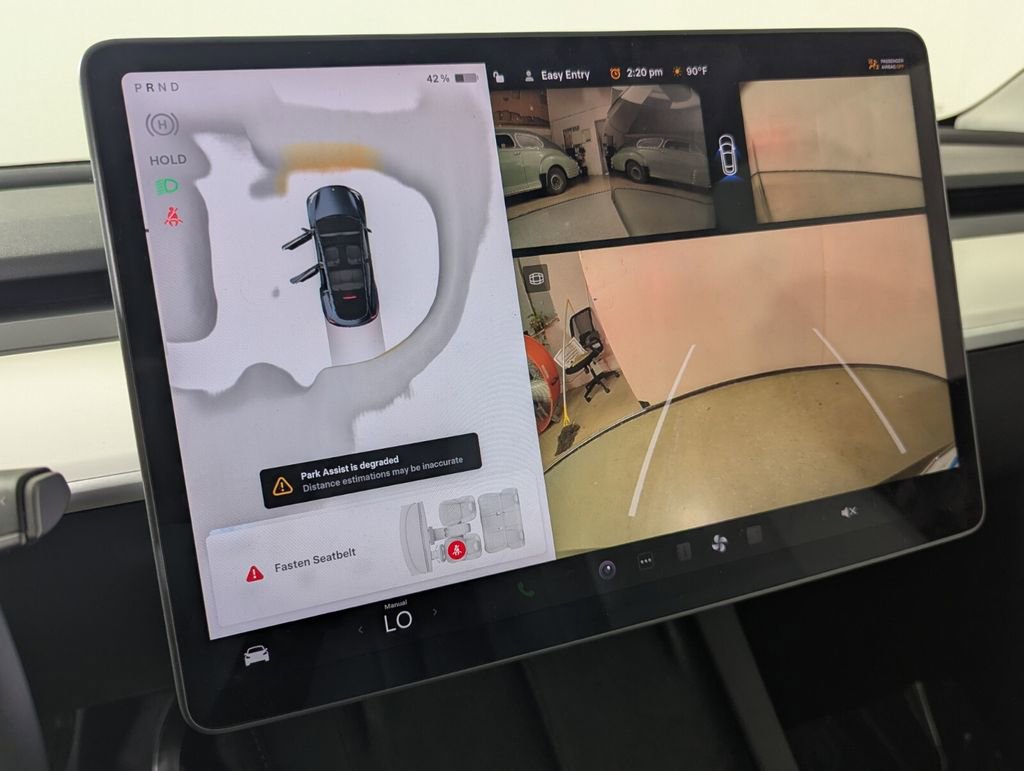 Used 2024 Tesla Model Y Performance image 21