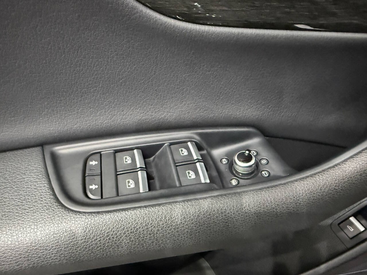 Used 2019 Audi Q7 3.0T Prestige AWD/4WD image 29